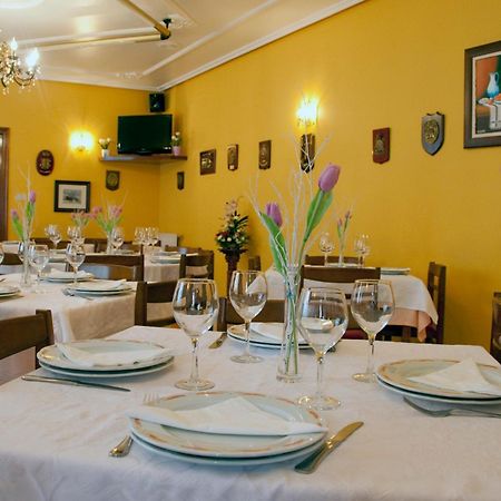 Hostal Restaurante La Cepa Каріньо Екстер'єр фото